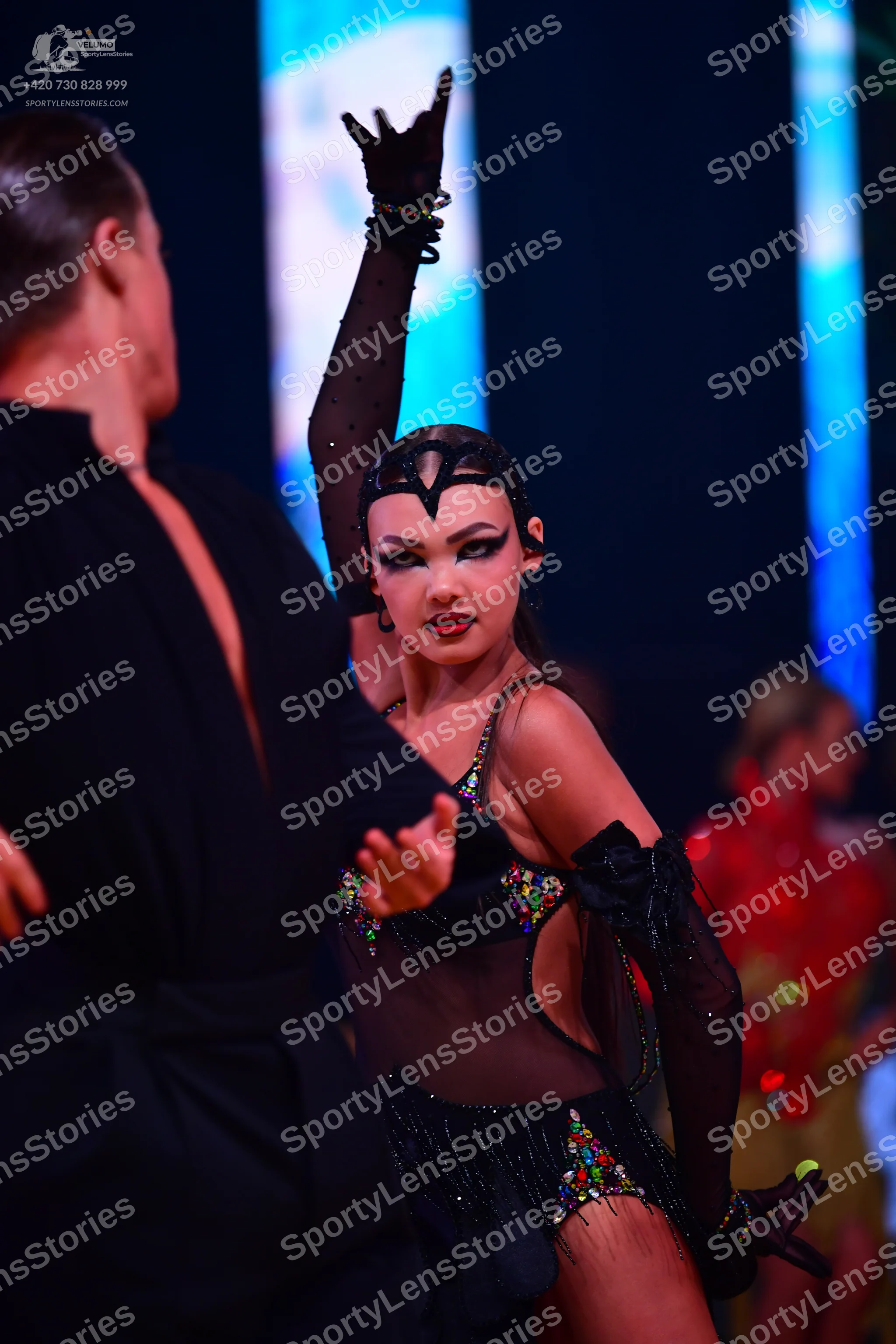 Dancesport competitor: Male dancer: black dance shirt
