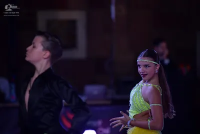 Dancesport competitor: Male dancer: black long-sleeved dance shirt