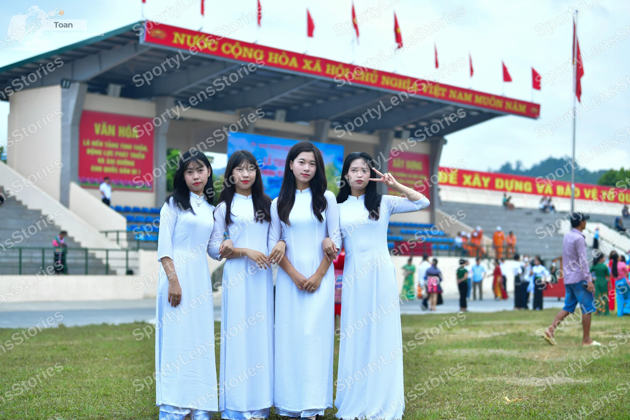 ToanSLS_1147_1.jpg