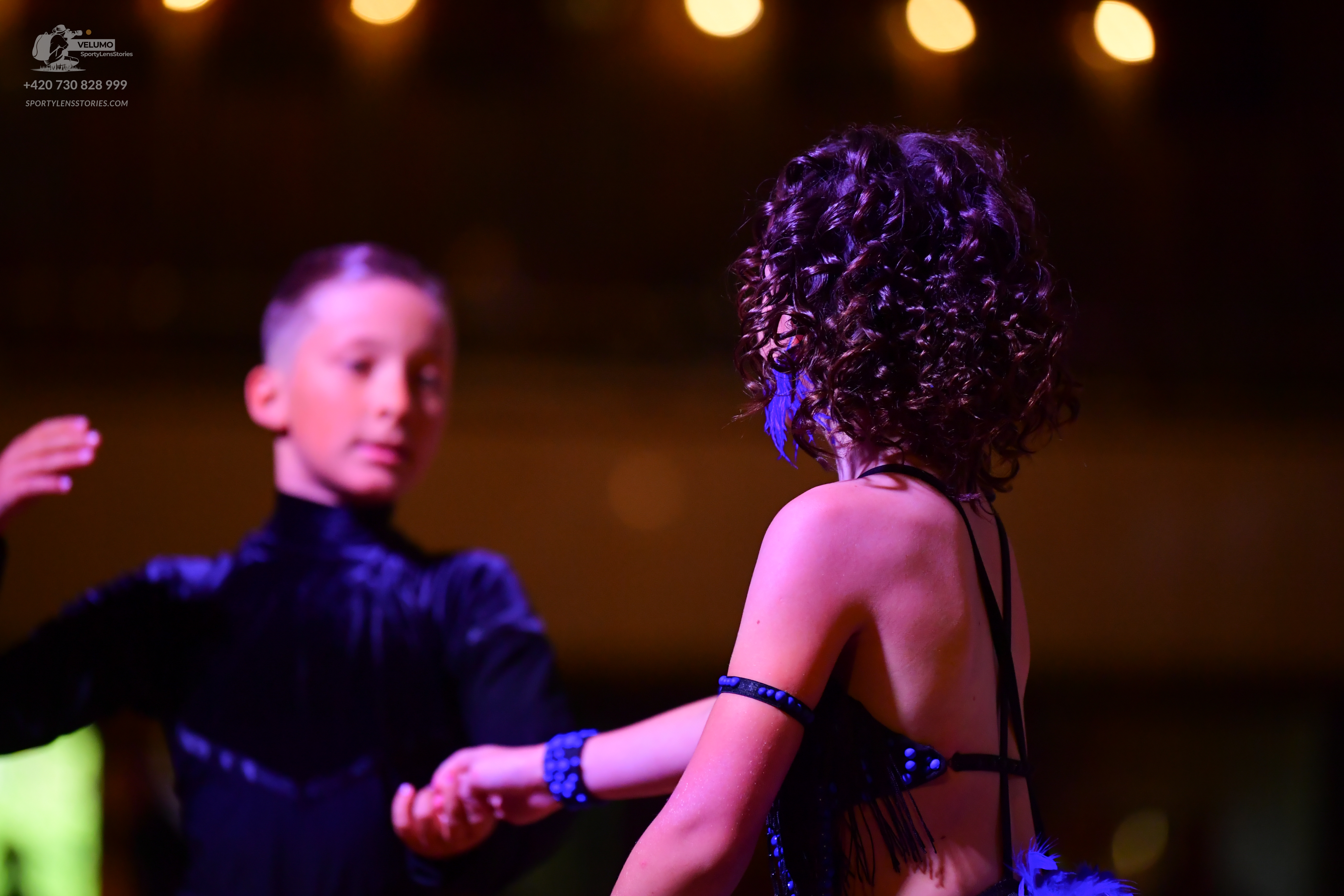 Dancesport competitor: ** Black tail suit
*   **Fabric:** Sequins
*   **Style:** Tail suit
*   **Access