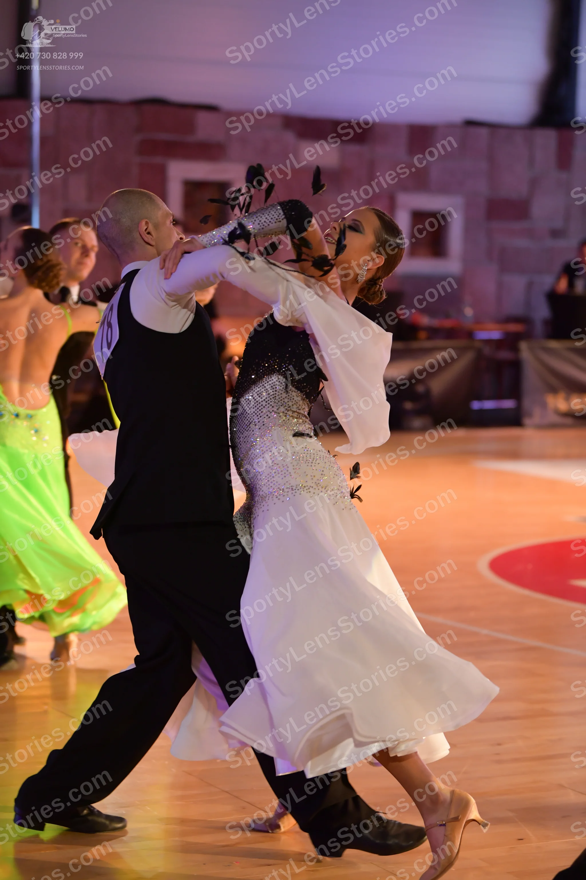 Dancesport competitor #420: ** Black suit with a sharply tailored jacket and pants