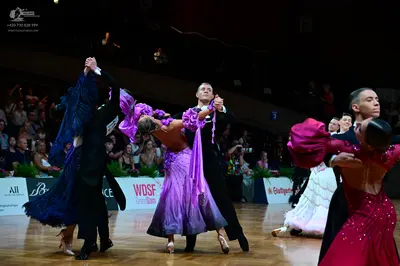 Dancesport competitor: Male dancers: black suits and tuxedos