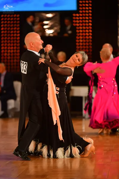 Dancesport competitor #733: Male dancer: black suit