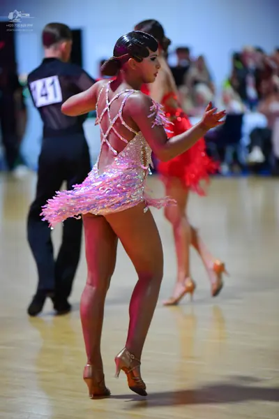 Dancesport competitor #141: Male dancer: black dance shirt