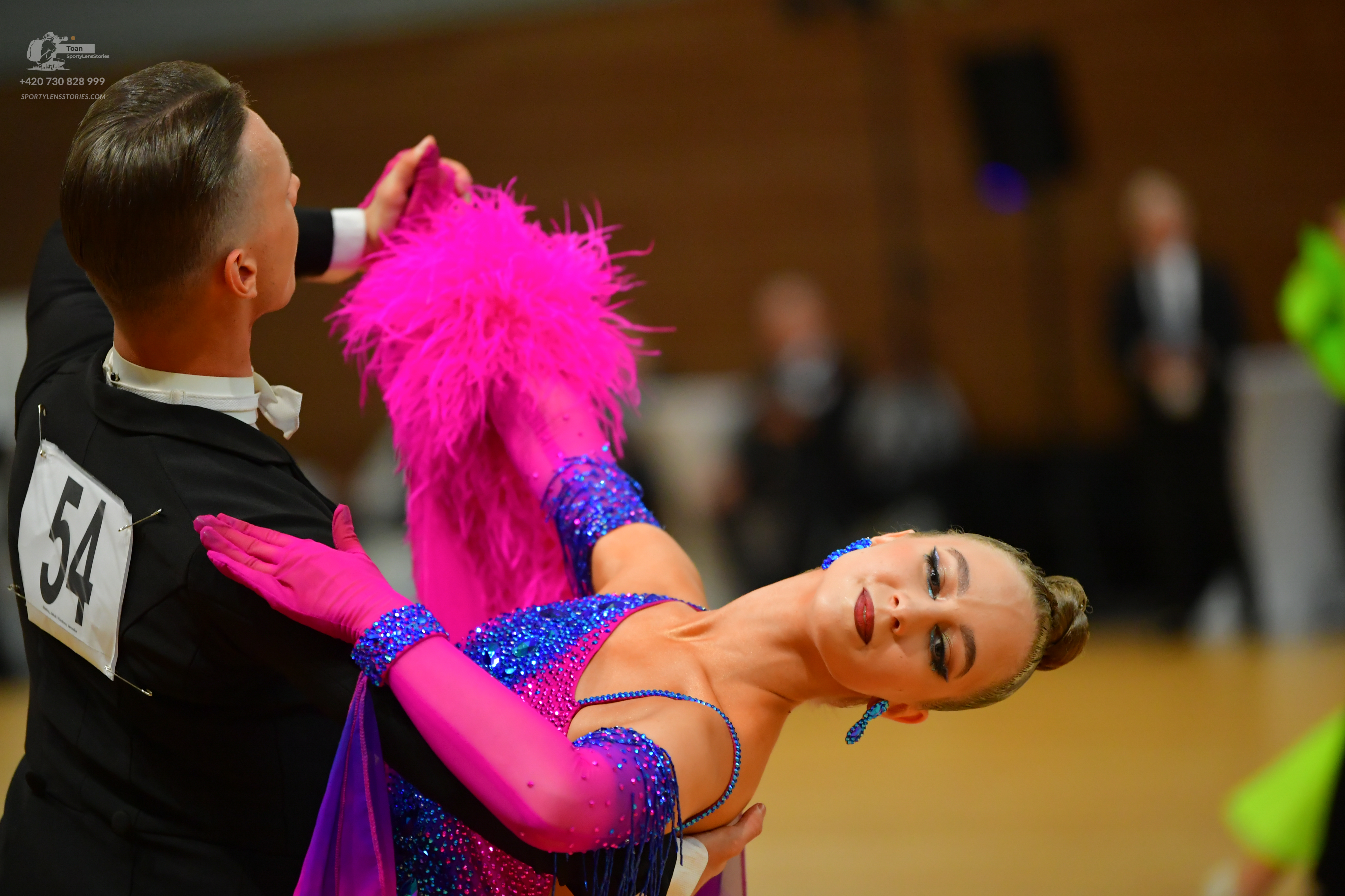 Dancesport competitor: Male** 720 999
*   **Color:** Black
*   **Fabric:** Sequin (likely with a sheen)