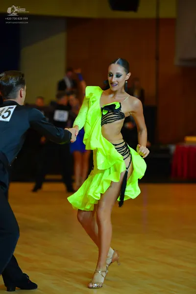 Dancesport competitor #145: Male dancer: black long-sleeved dance shirt