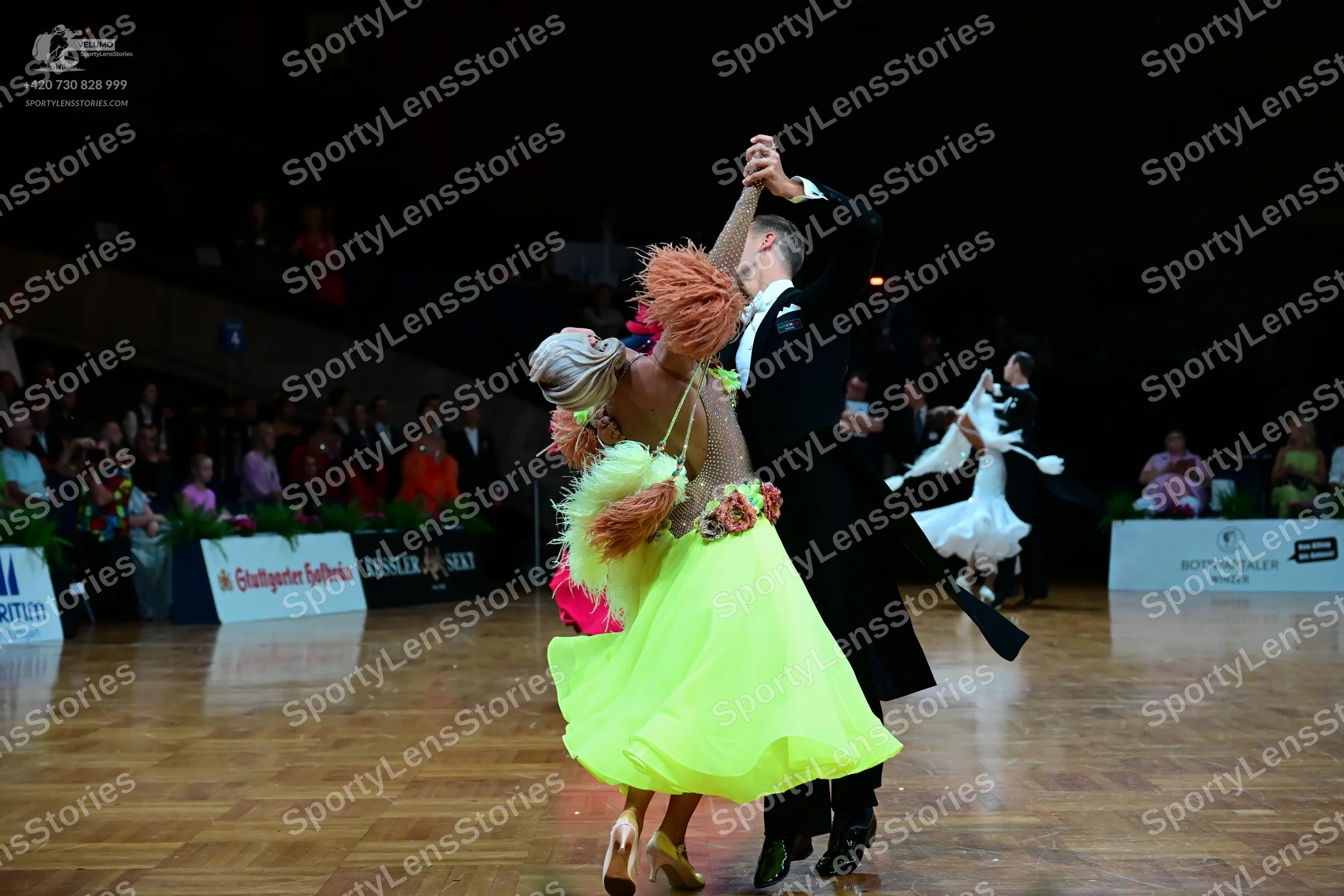 Dancesport competitor: Male dancer: black ballroom tailcoat suit with a white shirt and black trousers