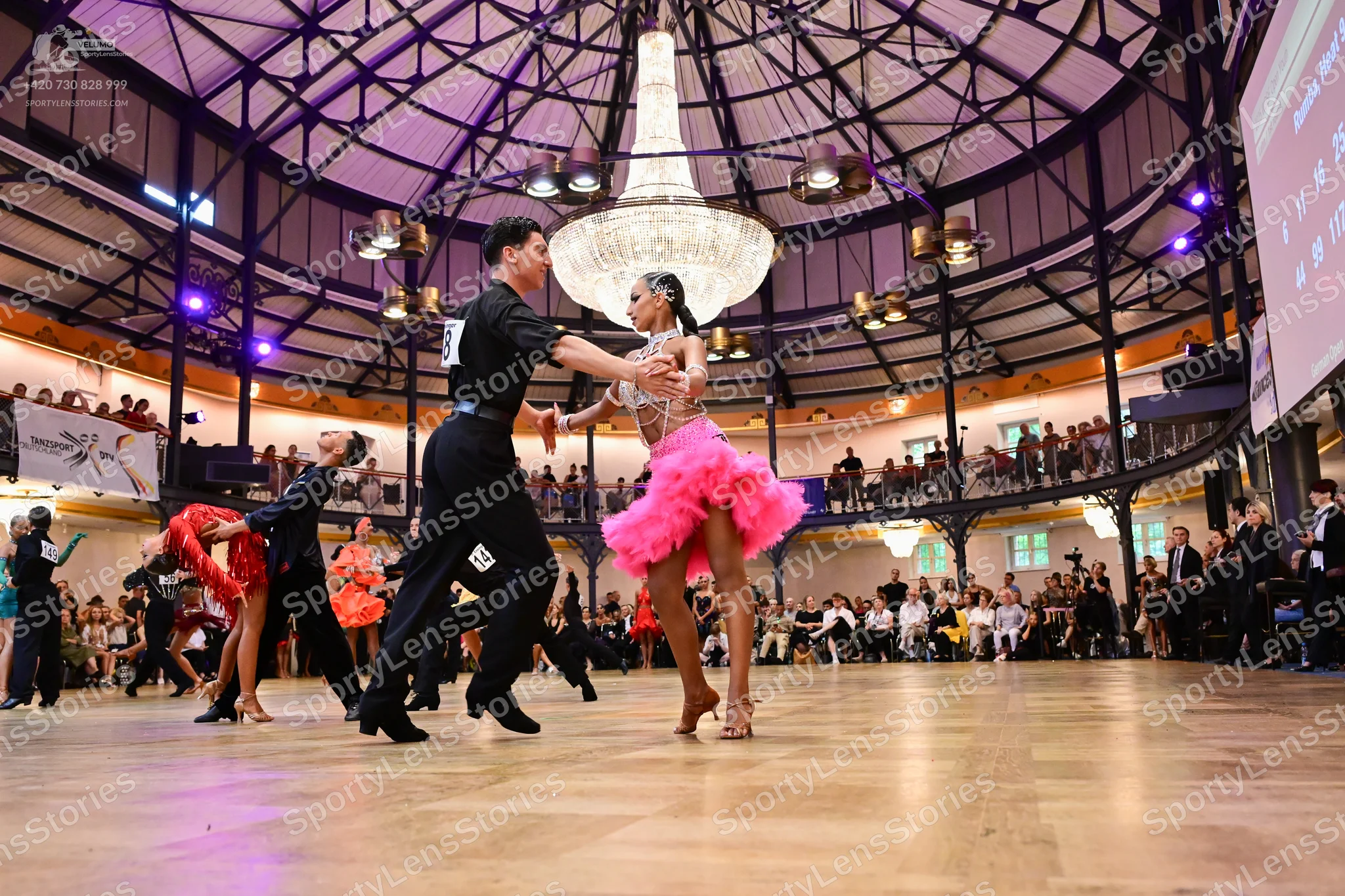 Dancesport competitor #87: Male dancer: black short-sleeved shirt and black trousers