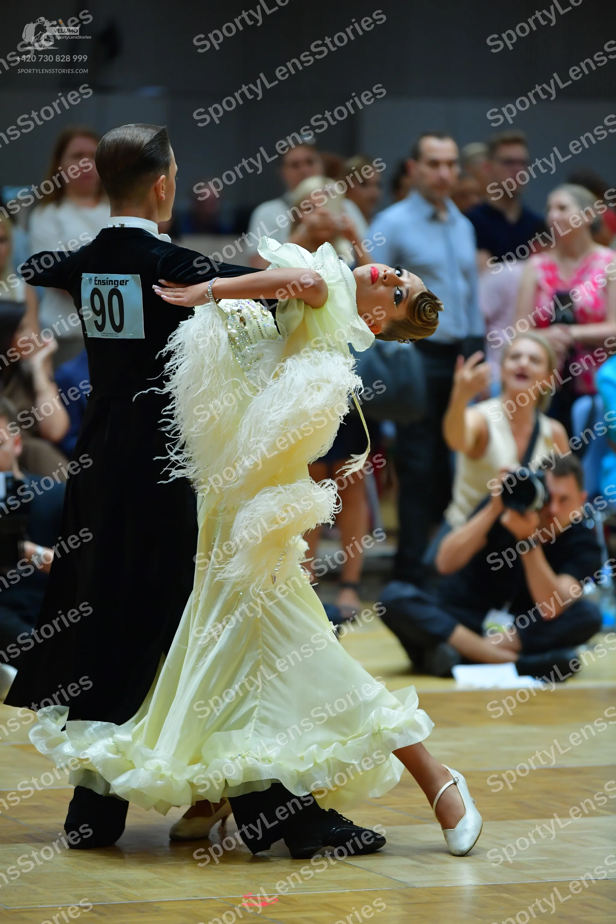 Dancesport competitor #90: Male dancer: black long-sleeved dance suit