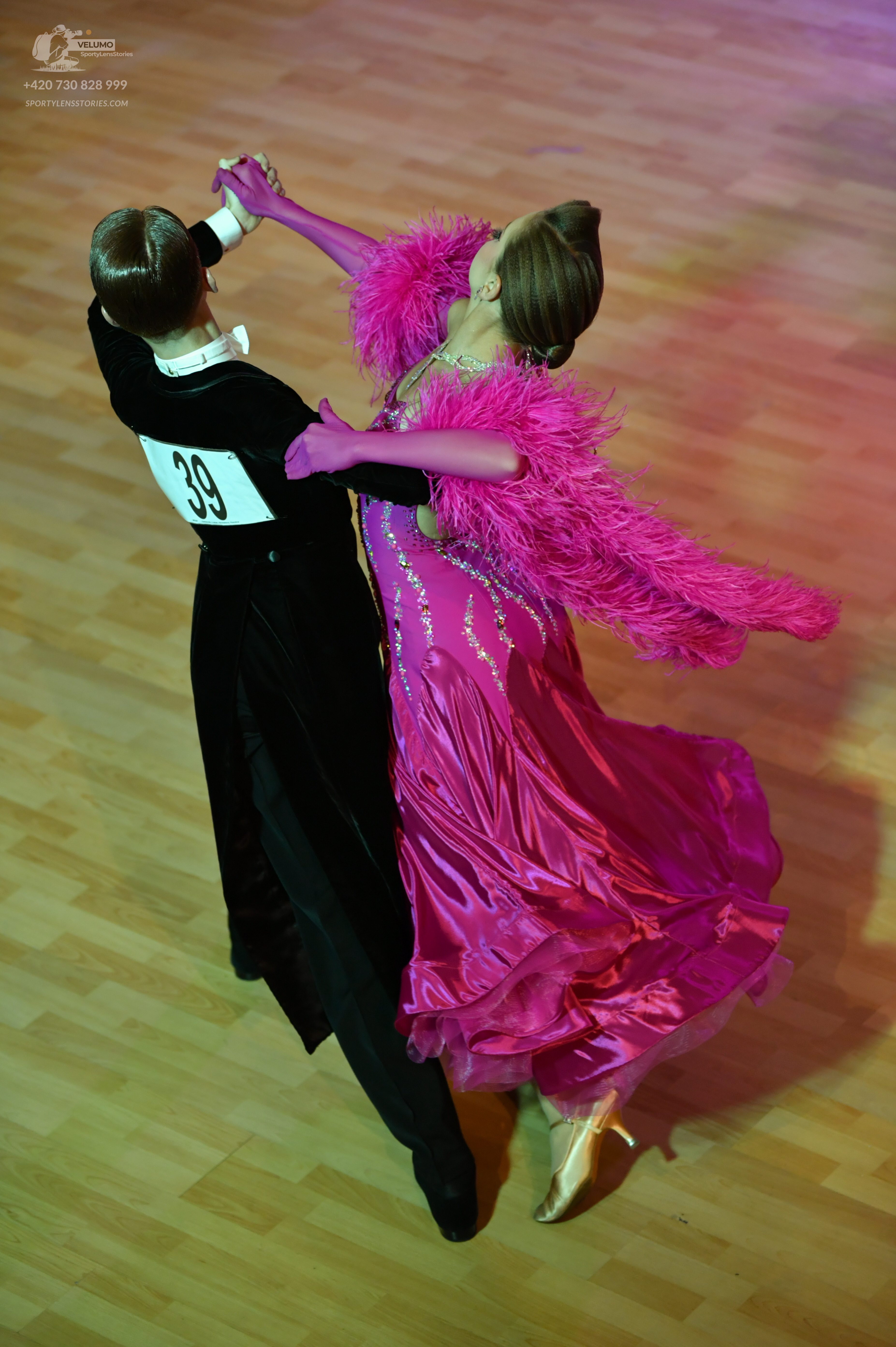 Dancesport competitor #39: Male dancer: black tailcoat with a white collar